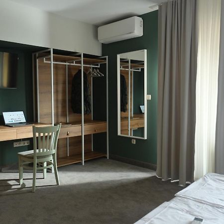 Family Hotel Ramira Кюстендил Экстерьер фото