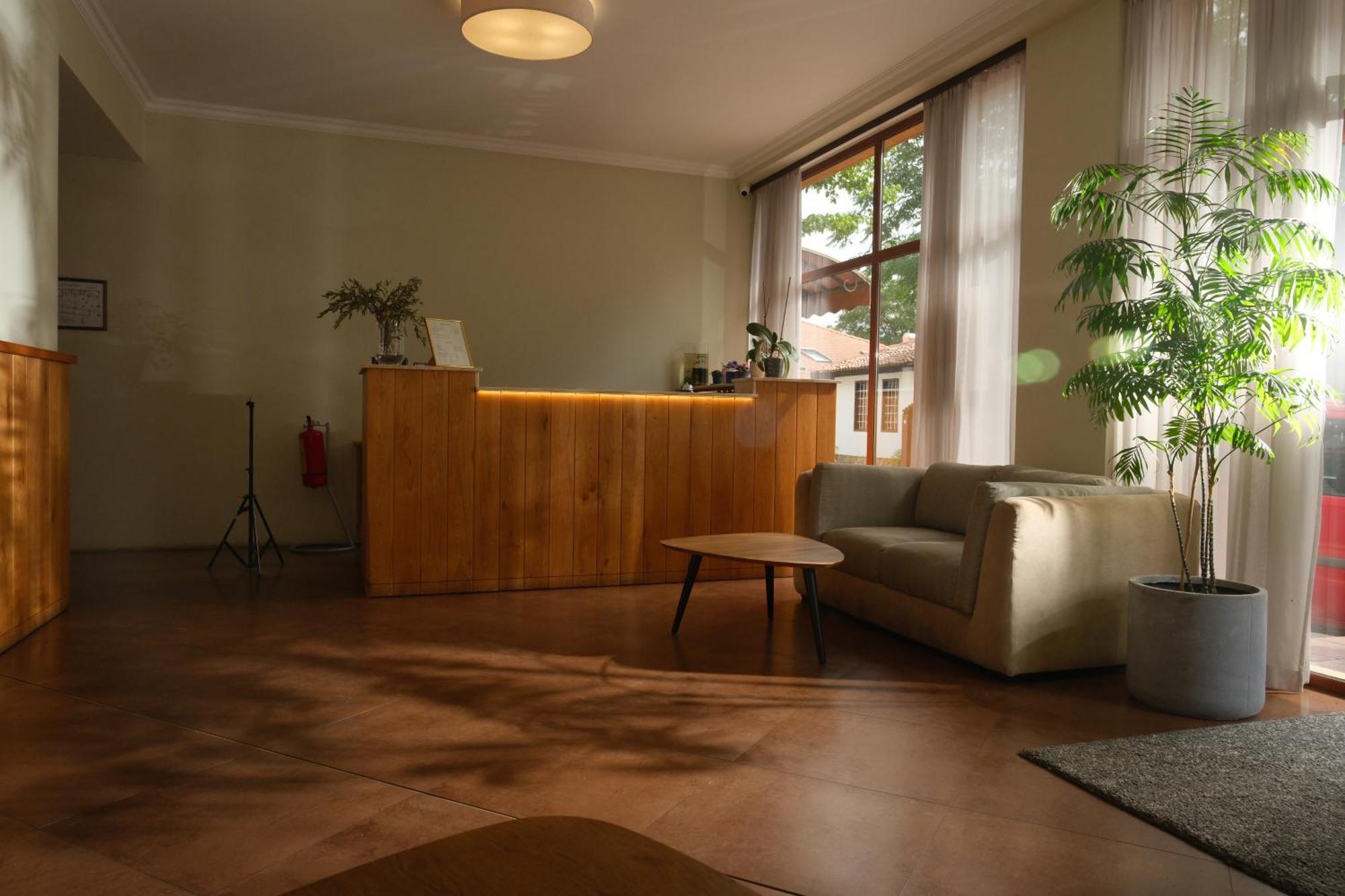 Family Hotel Ramira Кюстендил Экстерьер фото