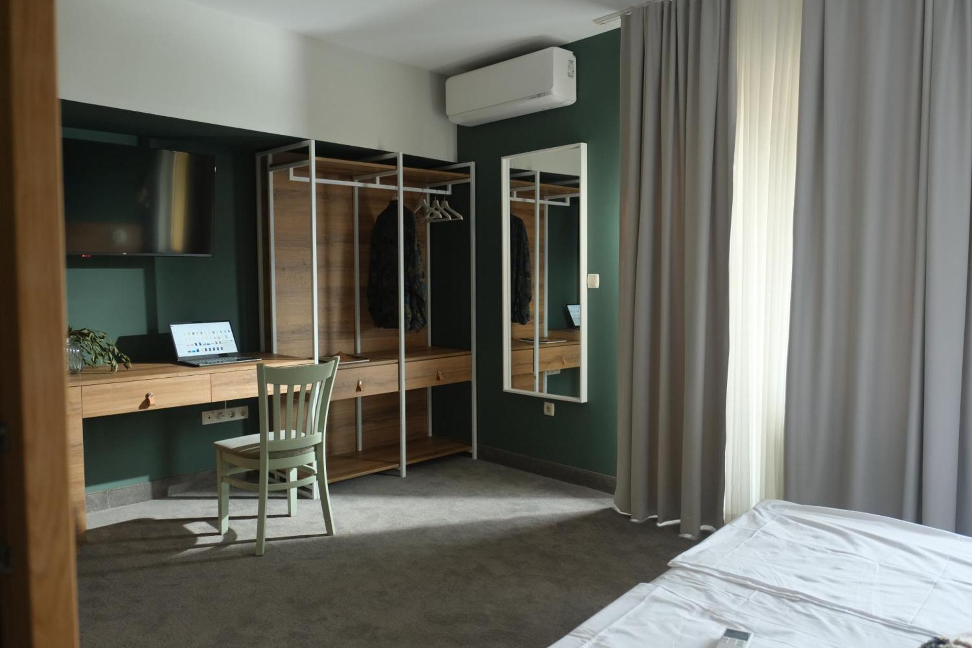 Family Hotel Ramira Кюстендил Экстерьер фото