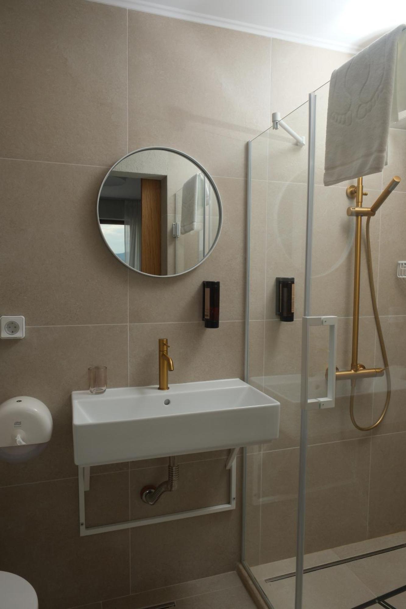 Family Hotel Ramira Кюстендил Экстерьер фото
